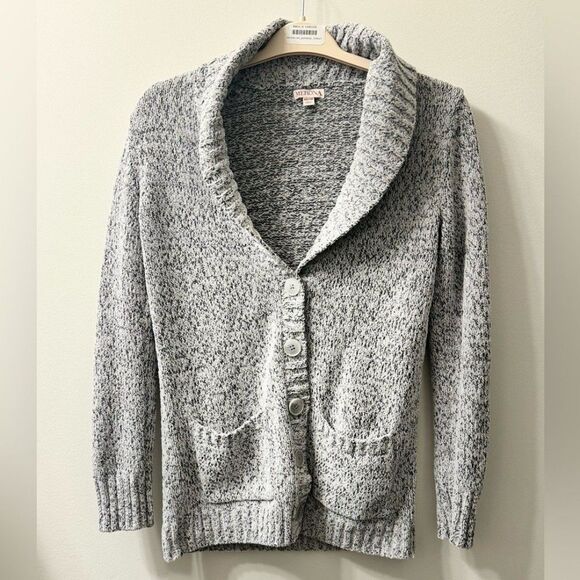 Light gray button up cardigan - Picture 1 of 7